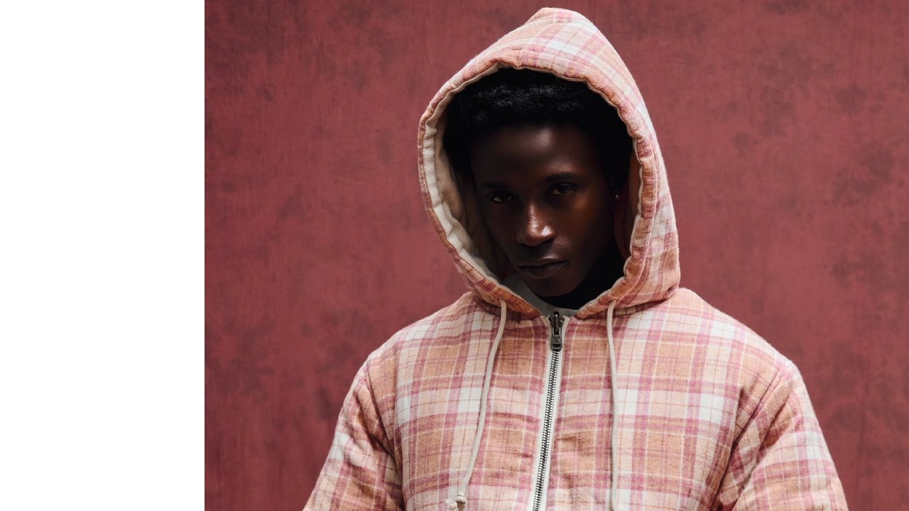 Best Casa de Lipa Hoodie Looks to Wear in 2026
